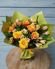 Букет цветов из:  Альстромерии и Розы #REPLACE_PRED# Кардоникской
