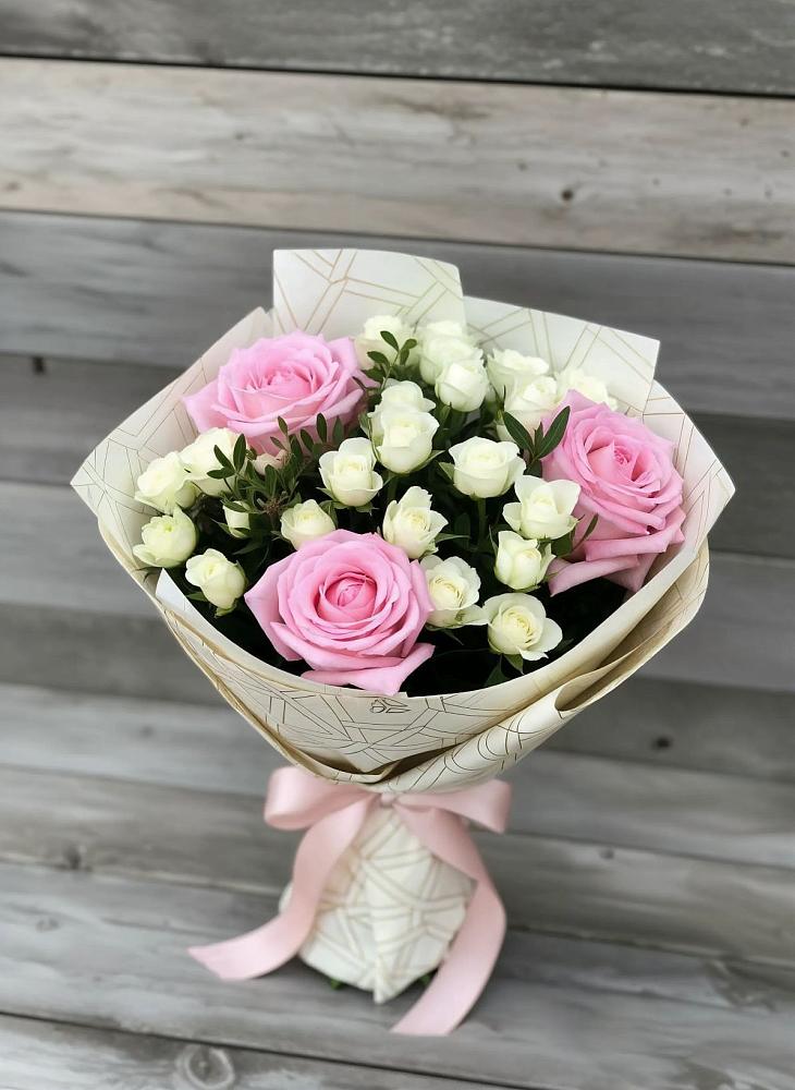 Букет цветов из: Розы в Кардоникской
