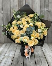 Букет цветов из:  Розы и Лизиантусы #REPLACE_PRED# Кардоникской