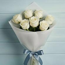Букет 7 Белых роз Эдлесс Лав в Кардоникской
