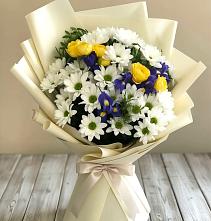 Букет цветов из:  Ирисы, Хризантемы и Розы #REPLACE_PRED# Кардоникской