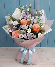 Букет цветов из:  Лизиантусы, Розы, Альстромерии и Гипсофила в Кардоникской