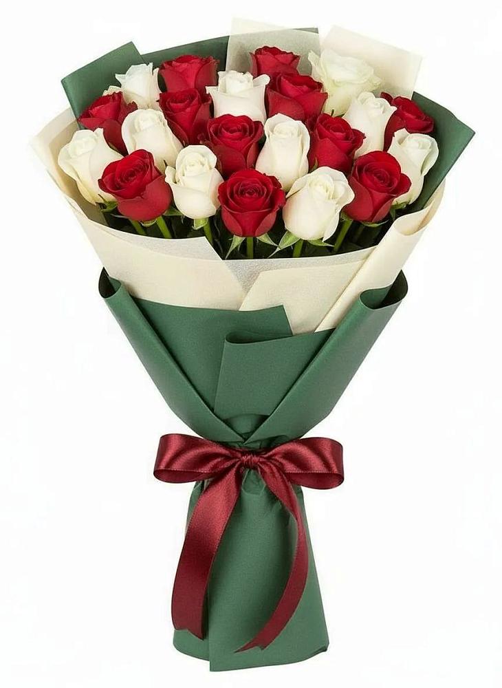 Букет Микс из красных и белых роз в Кардоникской