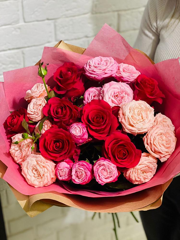 Букет цветов из: Розы в Кардоникской