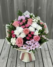 Букет цветов из:  Альстромерии, Гвоздики, Розы и Хризантемы в Кардоникской