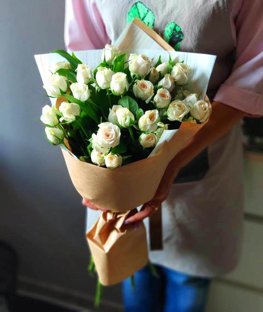 Букет цветов из: Розы в Кардоникской