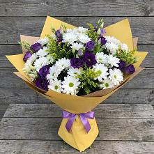 Букет цветов из:  Ирисы, Хризантемы и Ромашки в Кардоникской