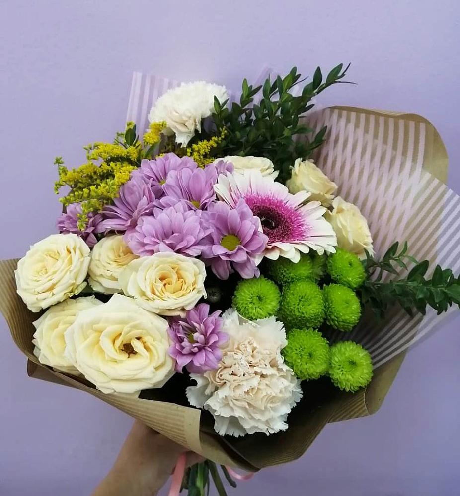 Букет цветов из: Хризантемы, Розы, Гвоздики и Герберы в Кардоникской