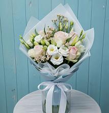 Букет цветов из:  Розы и Лизиантусы в Кардоникской